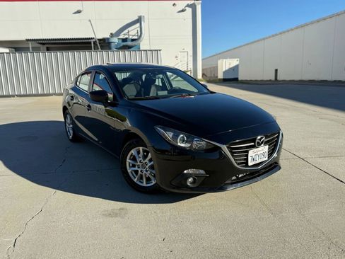 Used 2016 MAZDA MAZDA3 i Touring w/ Popular Equipment Package image 3