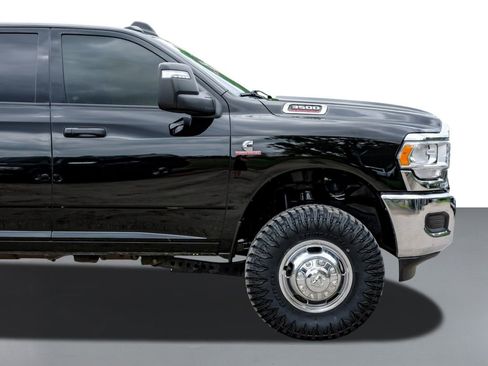 Used 2023 RAM 3500 Tradesman image 7