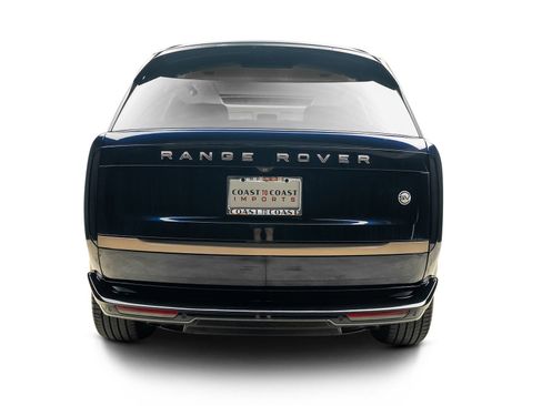 Used 2024 Land Rover Range Rover SV image 17