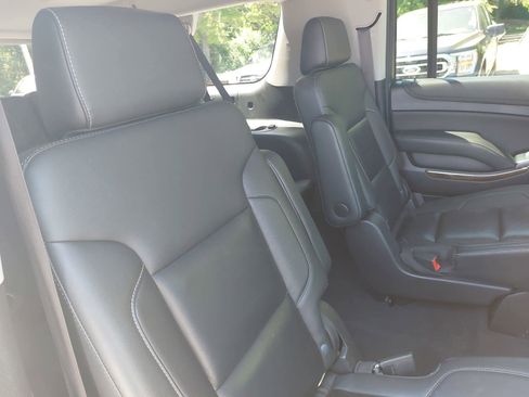 Used 2020 Chevrolet Suburban LT AWD/4WD image 11