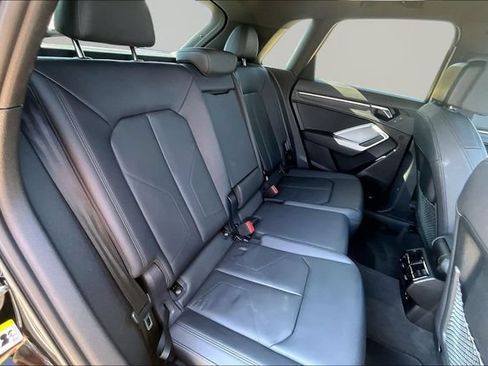 Used 2023 Audi Q3 2.0T Premium w/ Convenience Package AWD/4WD image 29