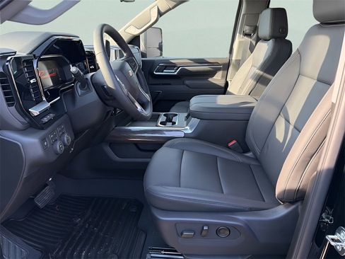 New 2026 Chevrolet Silverado 2500 LTZ w/ LTZ Convenience Package image 13