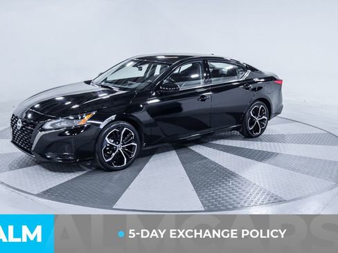 Used 2025 Nissan Altima 2.5 SR image 3