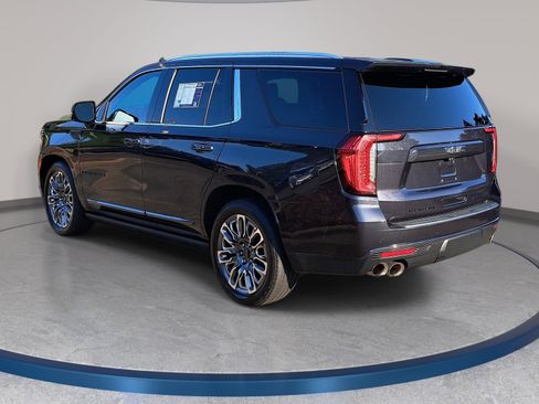Used 2023 GMC Yukon Denali Ultimate AWD/4WD image 7