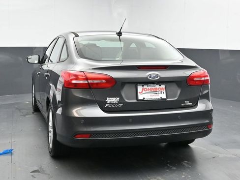 Used 2016 Ford Focus SE w/ Reverse Sensing Package image 6