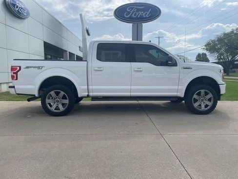 Used 2019 Ford F150 XLT w/ Equipment Group 302A Luxury AWD/4WD image 16
