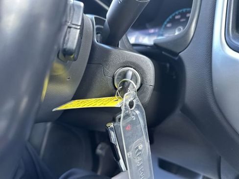 Used 2019 Chevrolet Colorado ZR2 image 18