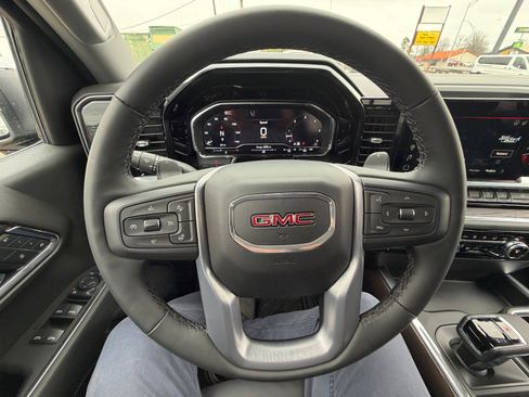Certified 2025 GMC Sierra 1500 SLT w/ SLT Premium Plus Package image 15