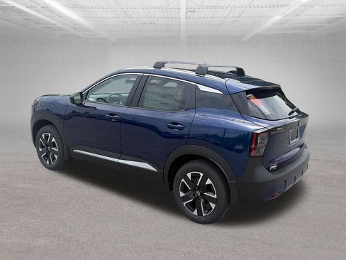 New 2026 Nissan Kicks SV w/ Cold Weather Package AWD/4WD image 4