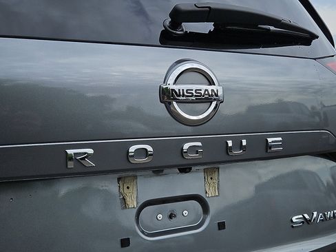 Used 2021 Nissan Rogue SV AWD/4WD image 29