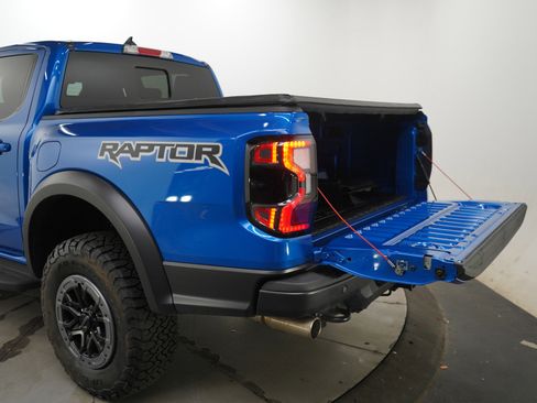 Used 2025 Ford Ranger Raptor AWD/4WD image 19
