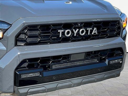 Used 2025 Toyota 4Runner TRD Pro AWD/4WD image 33
