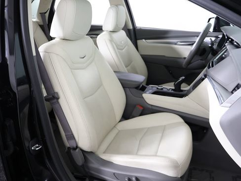 Used 2024 Cadillac XT5 Premium Luxury AWD/4WD image 34