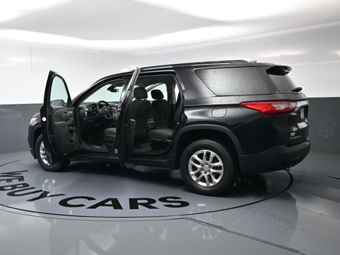 Certified 2020 Chevrolet Traverse LT w/ LPO, Floor Liner Package image 25