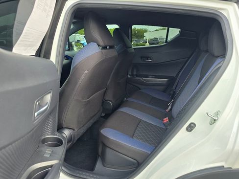 Used 2020 Toyota C-HR XLE FWD image 24