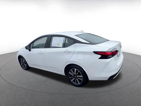 Used 2025 Nissan Versa SV FWD image 10