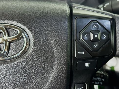 Used 2021 Toyota Tacoma SR w/ SR Convenience Package RWD image 14