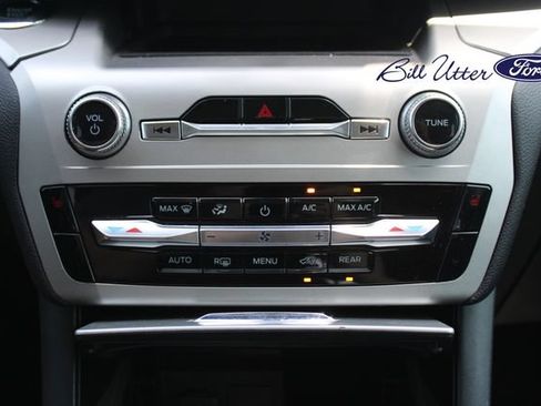 Used 2022 Ford Explorer XLT RWD image 11