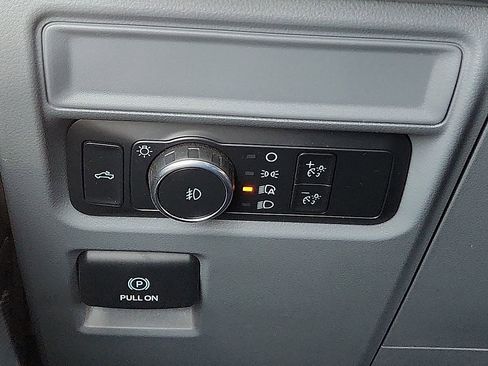 Used 2023 Ford F150 XL w/ XL Chrome Appearance Package image 9