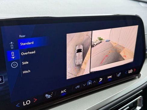 New 2026 Chevrolet Traverse LT FWD image 14