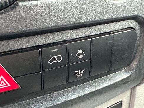 Used 2017 Mercedes-Benz Sprinter 3500 w/ Suspension Package II image 41