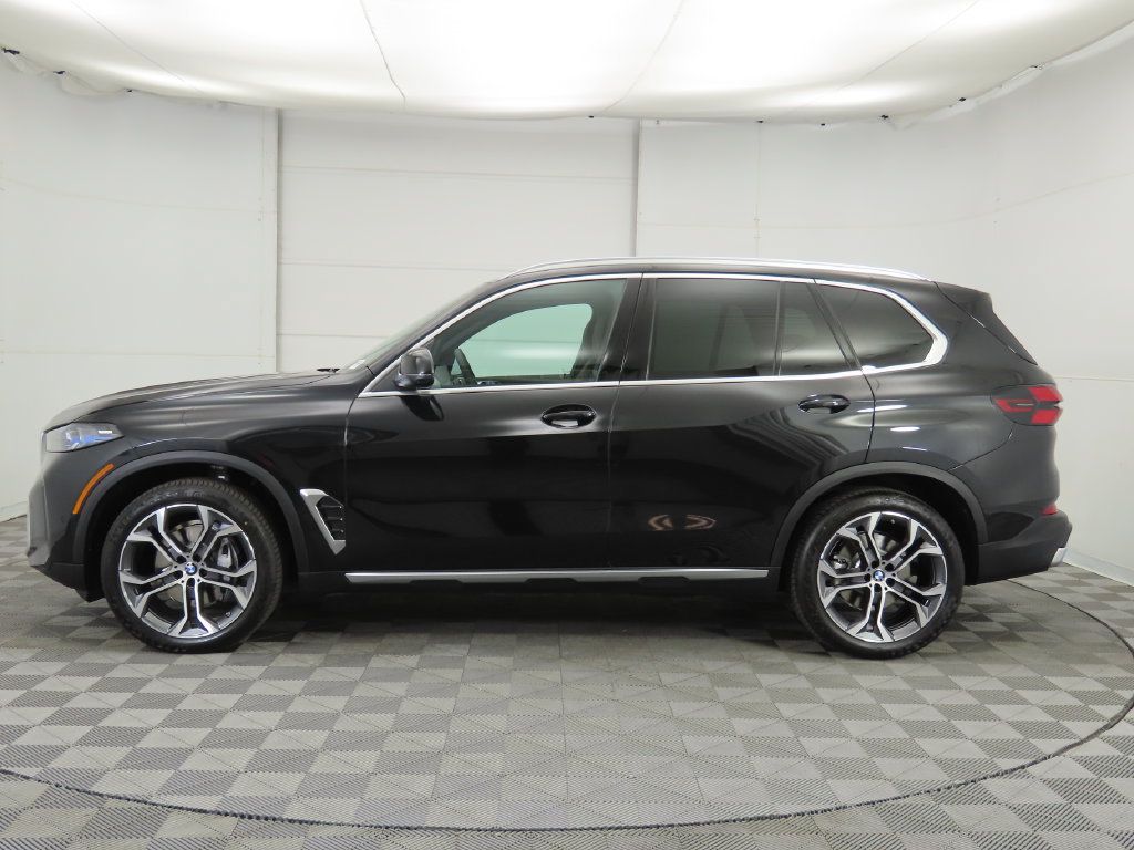 Certified 2026 BMW X5 xDrive40i AWD/4WD image 9