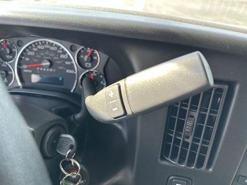 Certified 2024 Chevrolet Express 2500 LT w/ LT Preferred Equipment Group image 15