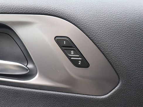 New 2026 Chrysler Pacifica Select image 11