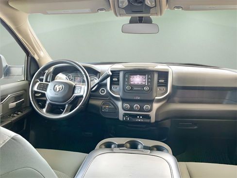 Used 2020 RAM 2500 Big Horn image 27