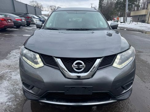 Used 2016 Nissan Rogue SV w/ SV Premium Package image 2