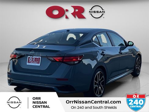Certified 2025 Nissan Sentra SR w/ SR Premium Package image 5
