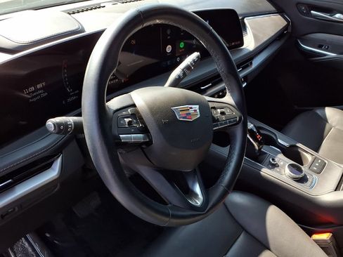 Used 2025 Cadillac XT4 Premium Luxury w/ Technology Package FWD image 16