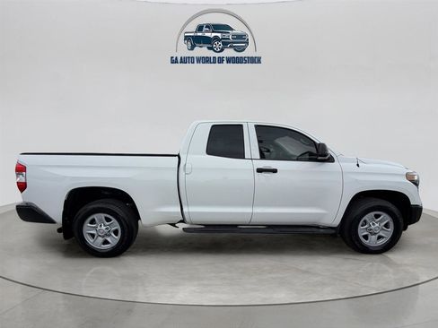 Used 2018 Toyota Tundra SR image 18