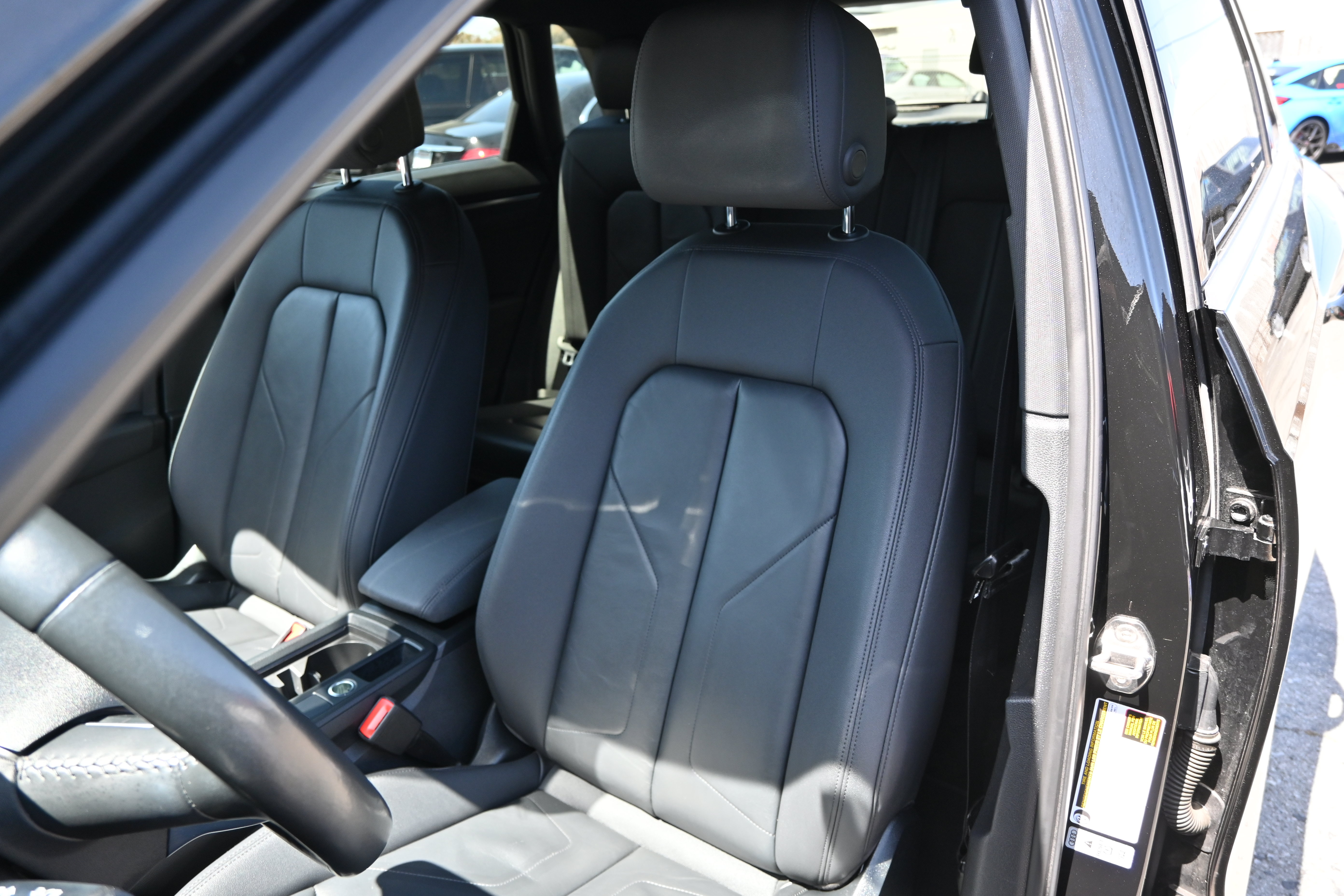 Used 2020 Audi Q3 2.0T Premium Plus w/ Premium Plus Package AWD/4WD image 35
