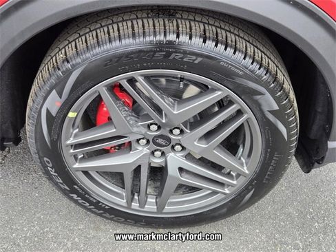 New 2026 Ford Explorer ST w/ Sun And Sound Package image 13