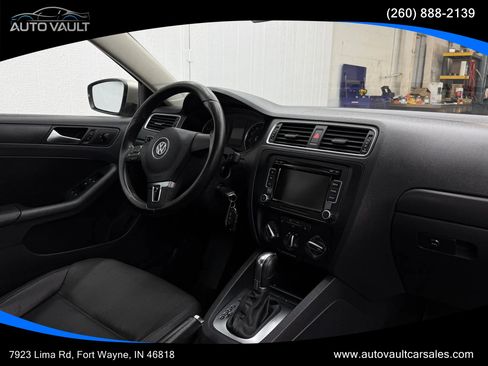 Used 2012 Volkswagen Jetta SE FWD image 10