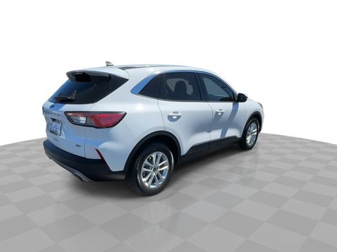 Used 2021 Ford Escape SE w/ Convenience Package FWD image 8