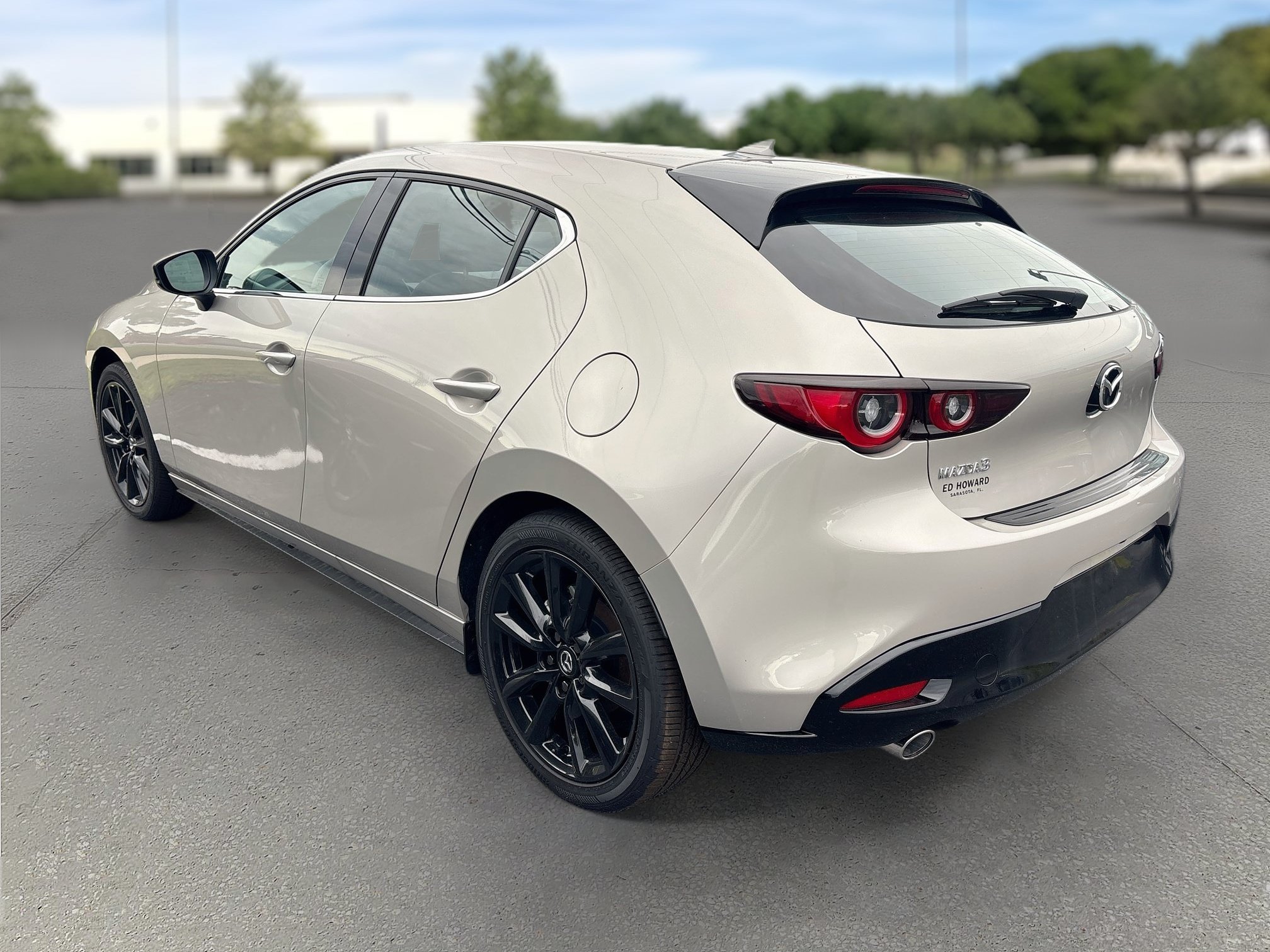 Used 2026 MAZDA MAZDA3 2.5 S Hatchback w/ Premium Pkg FWD image 5
