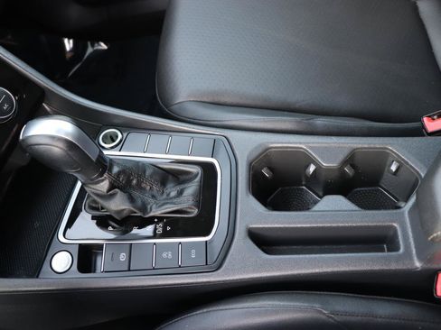 Used 2020 Volkswagen Jetta SE FWD image 37