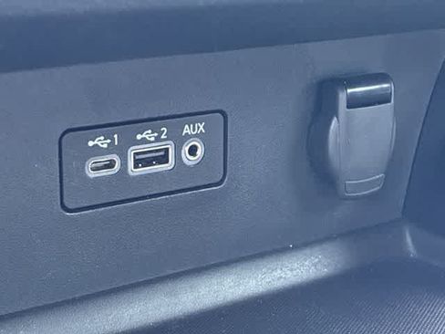 Used 2023 Nissan Altima 2.5 SV FWD image 32
