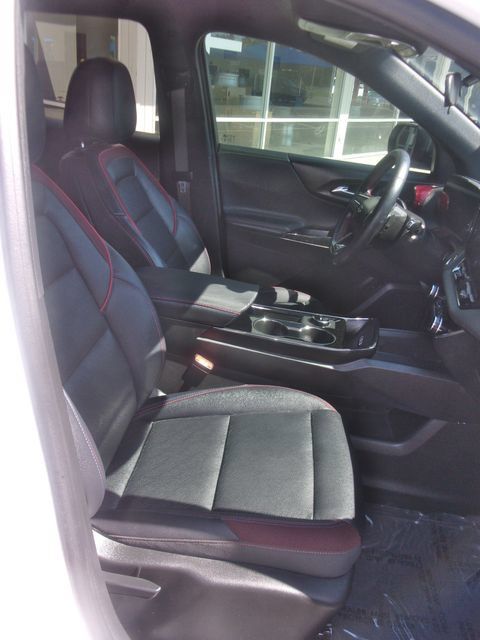 Used 2025 Chevrolet Equinox RS FWD image 35