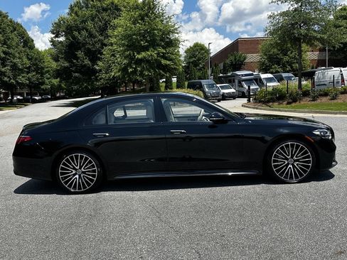 Certified 2023 Mercedes-Benz S 580 4MATIC Sedan image 9