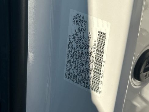 Certified 2025 Honda Pilot Touring image 35