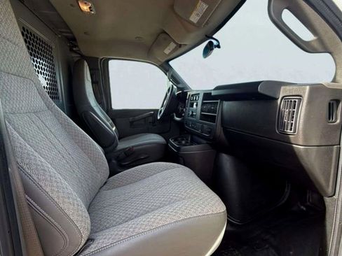 Used 2023 Chevrolet Express 3500 w/ Driver Convenience Package image 13