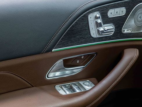 Used 2024 Mercedes-Benz GLE 350 4MATIC image 15