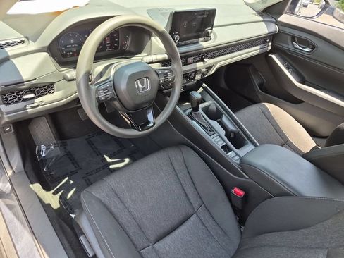 Used 2025 Honda Accord SE image 15