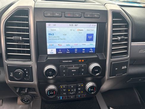 Used 2020 Ford F250 Platinum w/ FX4 Off-Road Package AWD/4WD image 25