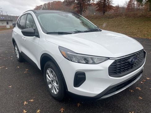 New 2026 Ford Escape Active w/ Active Premium Tech Pack image 3