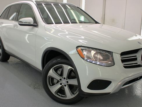 Used 2017 Mercedes-Benz GLC 300 w/ Premium 1 Package image 14