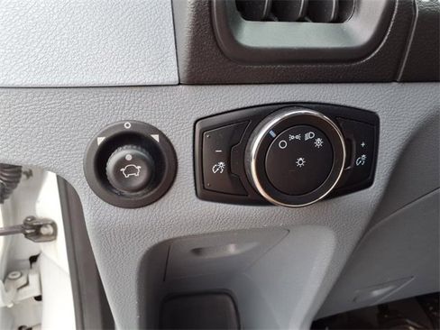 Used 2015 Ford Transit 350 XLT image 23